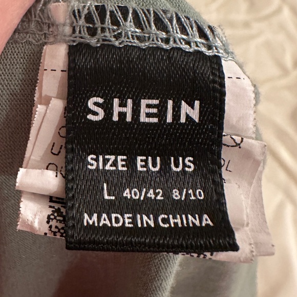 Floral Graphic T-Shirt in Sage Green - Picture 2 of 2